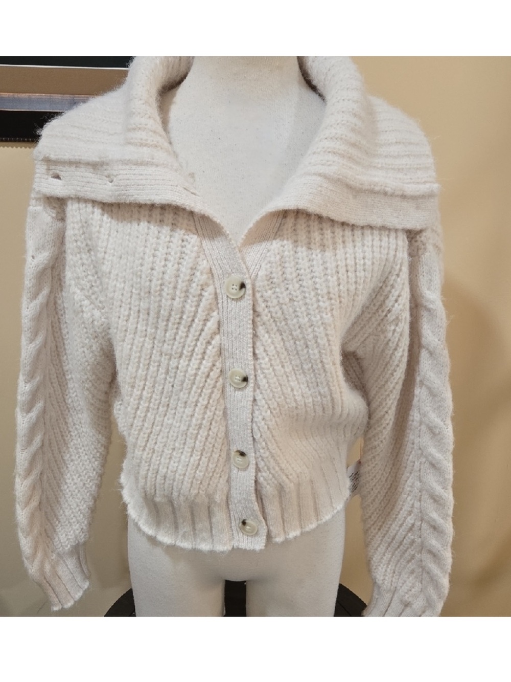 NWT Topshop Cream Chunky Knit Button-Front Cardigan Women’s Size M MSRP $85.00